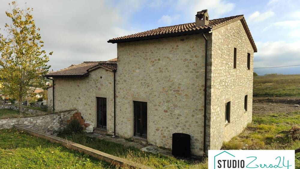 casa indipendente in vendita ad Alviano