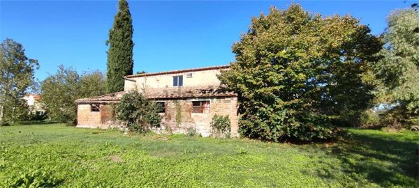 casale in vendita ad Alviano