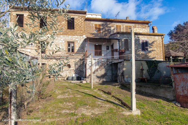 casa semindipendente in vendita ad Alviano