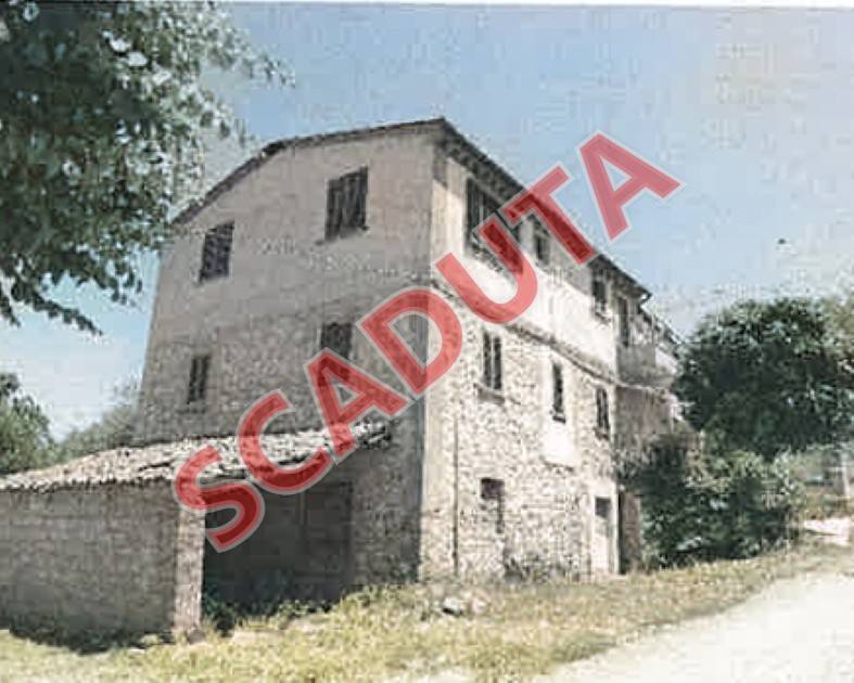 locale commerciale in vendita ad Alviano