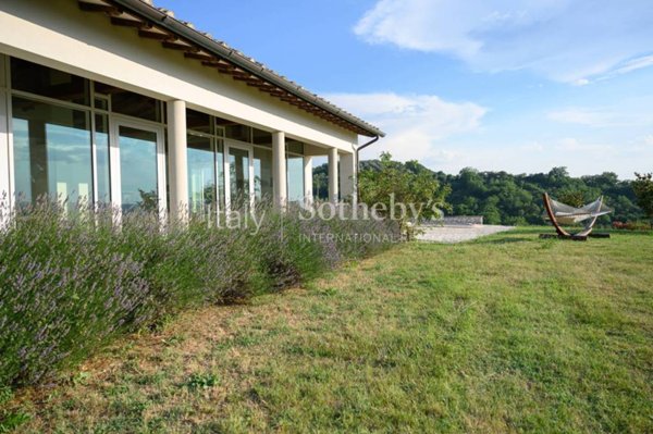 casa indipendente in vendita ad Alviano