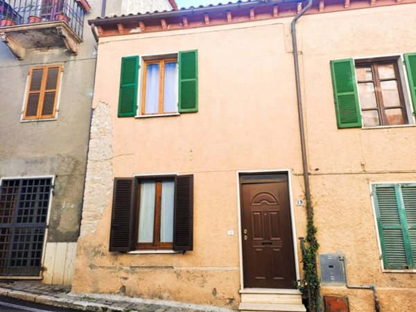 appartamento in vendita ad Alviano