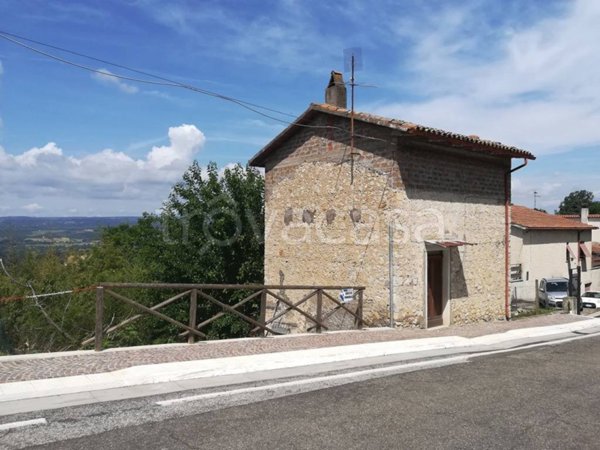 casa indipendente in vendita ad Alviano