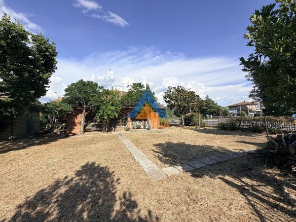 casa indipendente in vendita ad Alviano