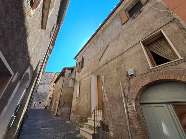 casa indipendente in vendita ad Alviano