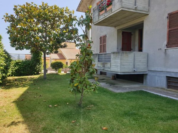 casa indipendente in vendita ad Amelia