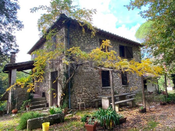 casa indipendente in vendita ad Amelia