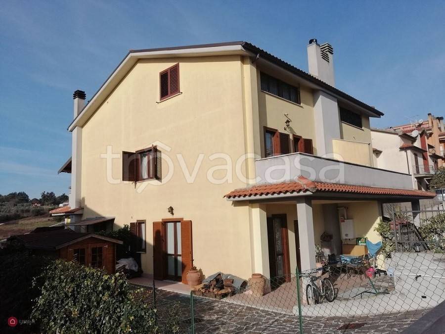 appartamento in vendita ad Amelia