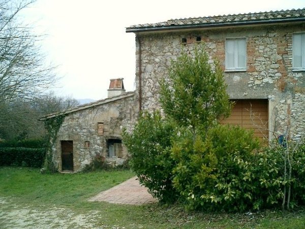 casa indipendente in vendita ad Amelia