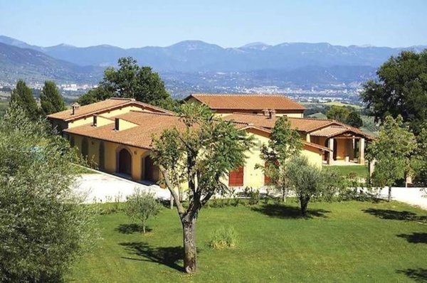 casa indipendente in vendita ad Amelia