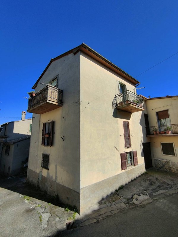 appartamento in vendita ad Amelia