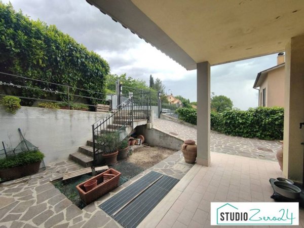 casa indipendente in vendita ad Amelia
