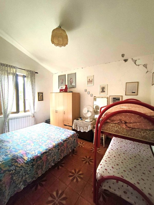 casa indipendente in vendita ad Amelia