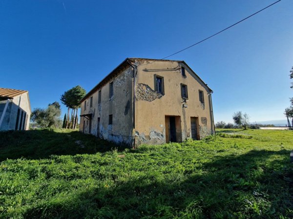 casa indipendente in vendita ad Amelia