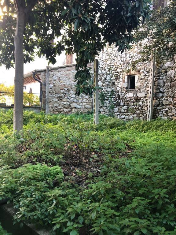 casa indipendente in vendita ad Amelia