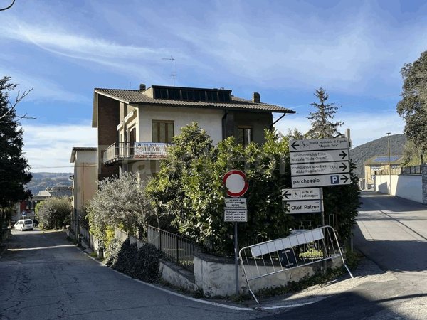 appartamento in vendita ad Amelia