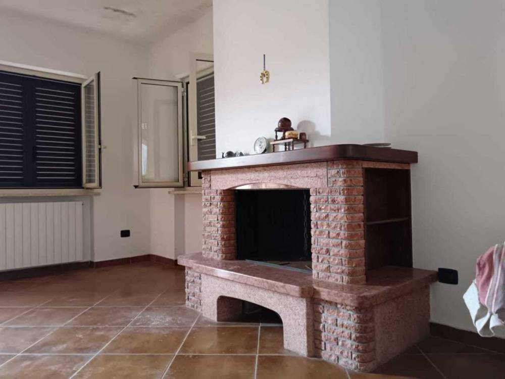 casa indipendente in vendita ad Amelia