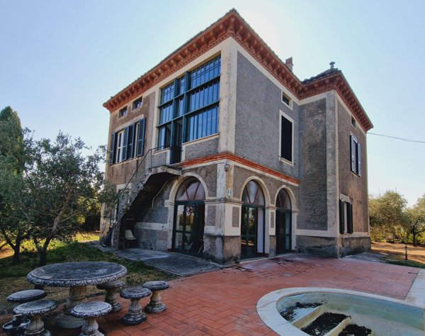 casa indipendente in vendita ad Amelia