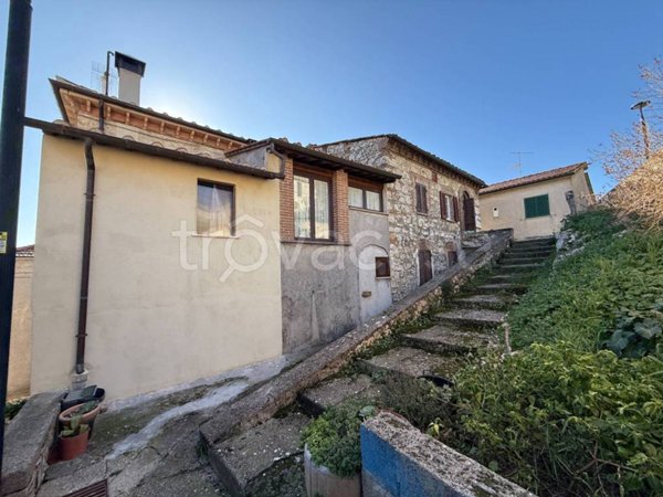 casa indipendente in vendita ad Amelia