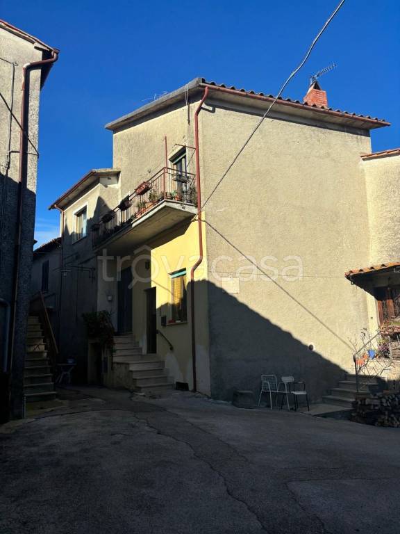 casa indipendente in vendita ad Amelia