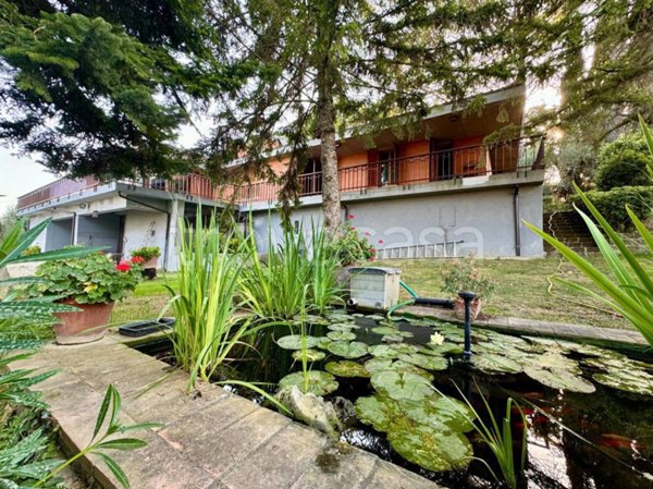 casa indipendente in vendita ad Amelia