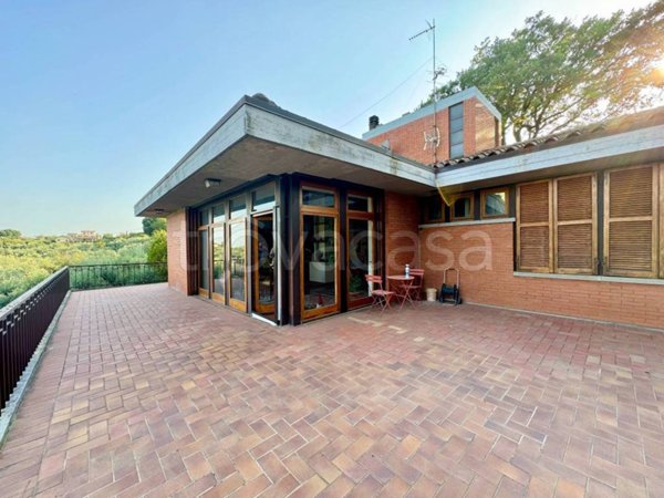 casa indipendente in vendita ad Amelia