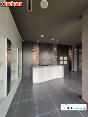 locale commerciale in vendita ad Amelia