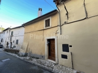 casa indipendente in vendita ad Amelia