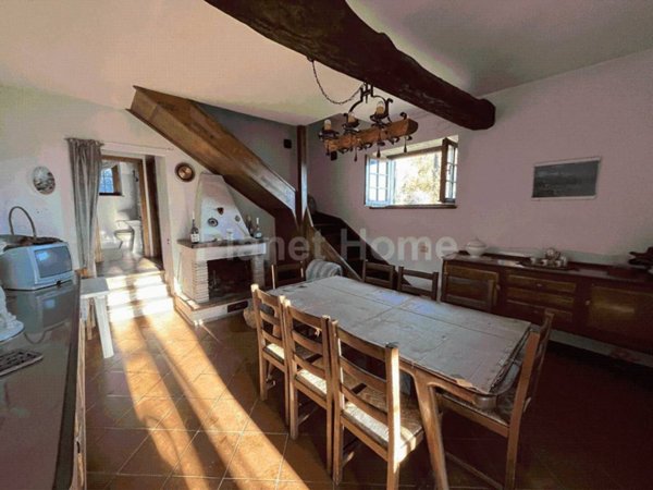 casa indipendente in vendita ad Amelia