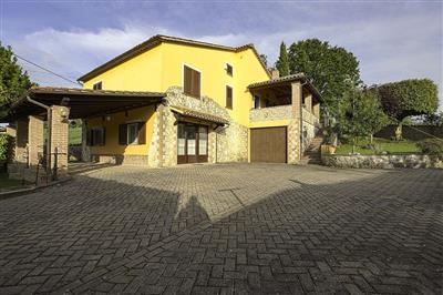 casa indipendente in vendita ad Amelia