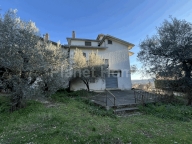 casa indipendente in vendita ad Amelia