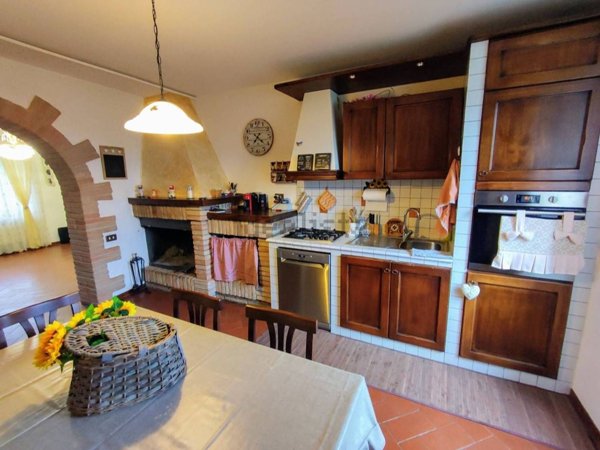 casa indipendente in vendita ad Amelia