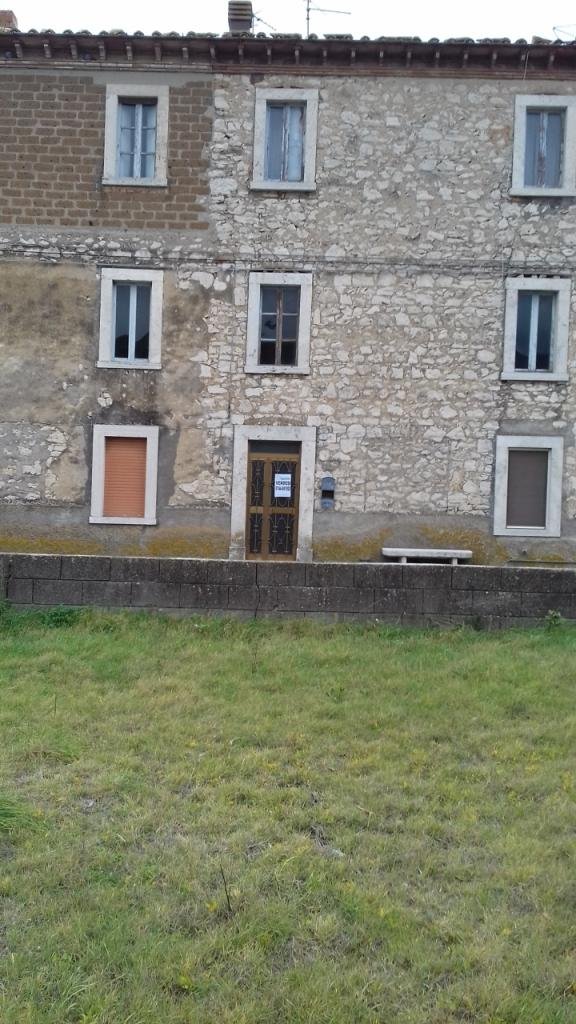 intera palazzina in vendita ad Amelia
