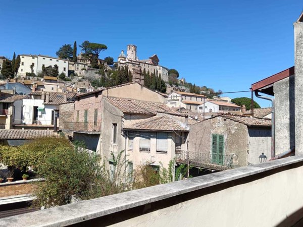 appartamento in vendita ad Amelia