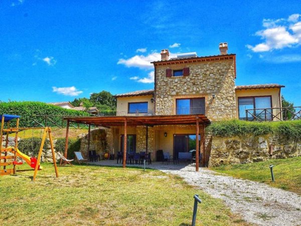 casa indipendente in vendita ad Amelia