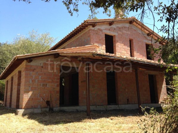 casa indipendente in vendita ad Amelia