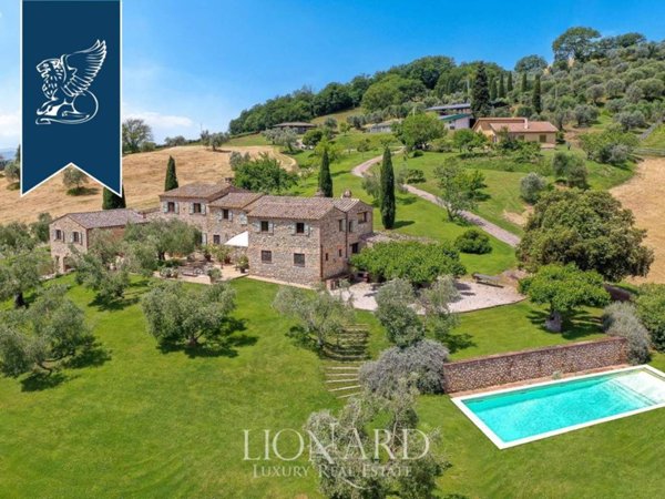 casa indipendente in vendita ad Amelia