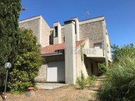 casa indipendente in vendita ad Amelia