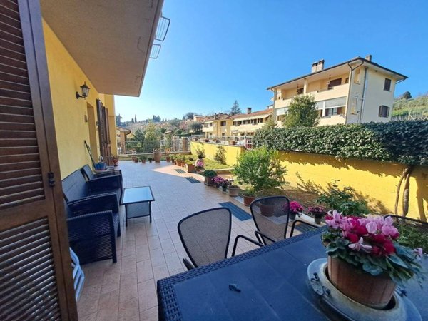 casa indipendente in vendita ad Amelia
