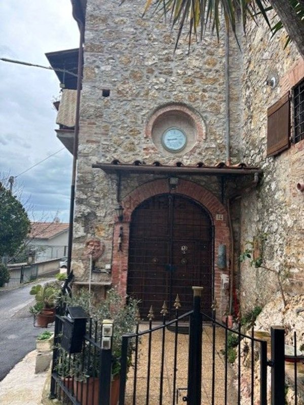 casa semindipendente in vendita ad Amelia