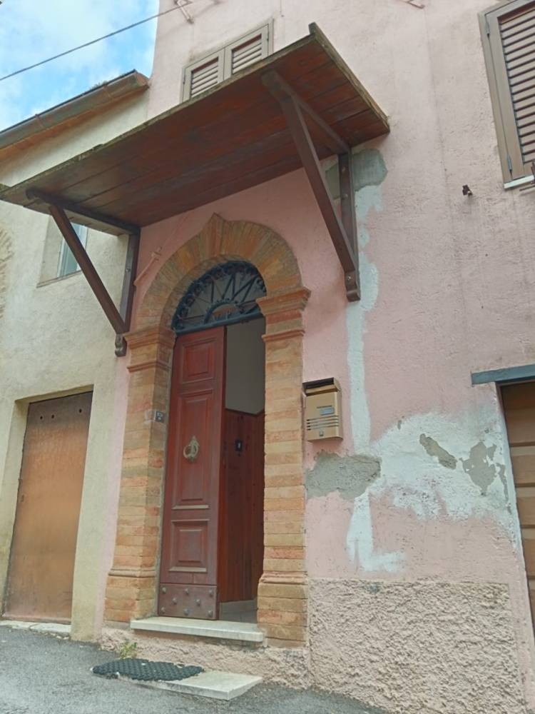 casa indipendente in vendita ad Amelia