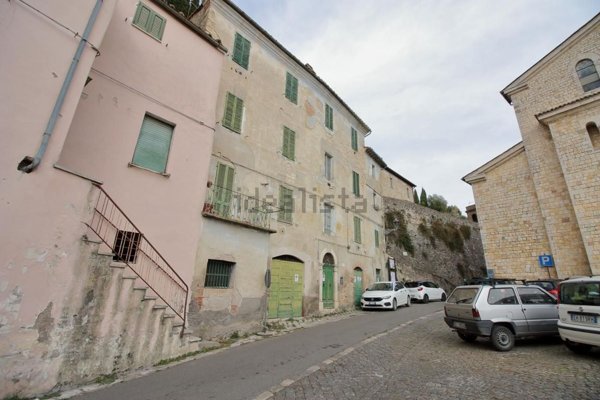 appartamento in vendita ad Amelia