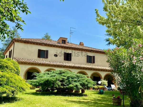 casa indipendente in vendita ad Amelia