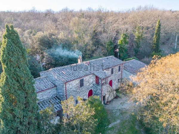 casa indipendente in vendita ad Amelia