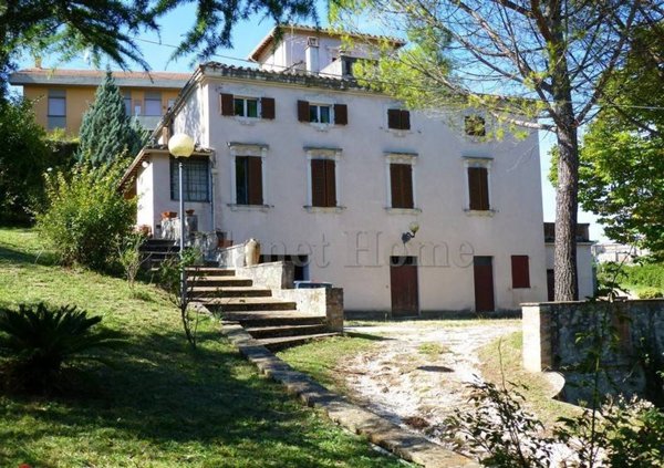 appartamento in vendita ad Amelia