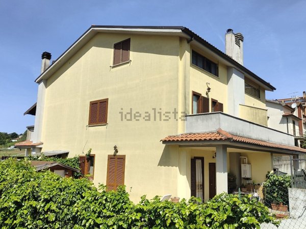 appartamento in vendita ad Amelia