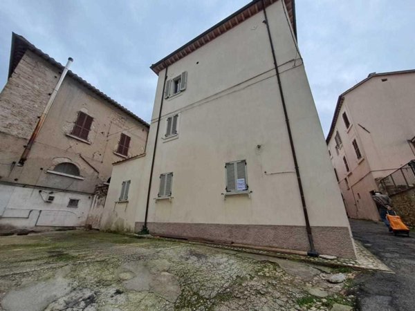 appartamento in vendita ad Amelia