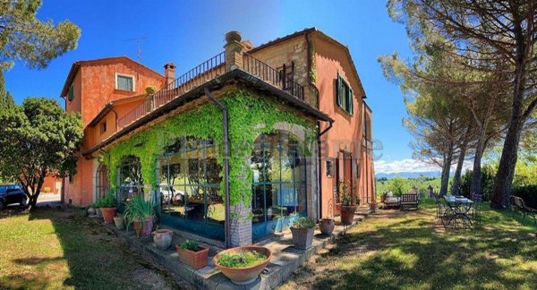 casa indipendente in vendita ad Amelia