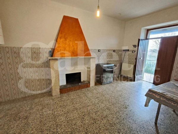 appartamento in vendita ad Amelia