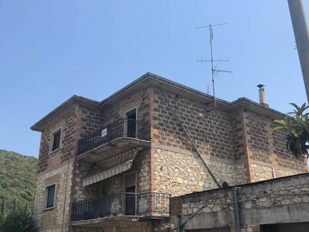 appartamento in vendita ad Amelia